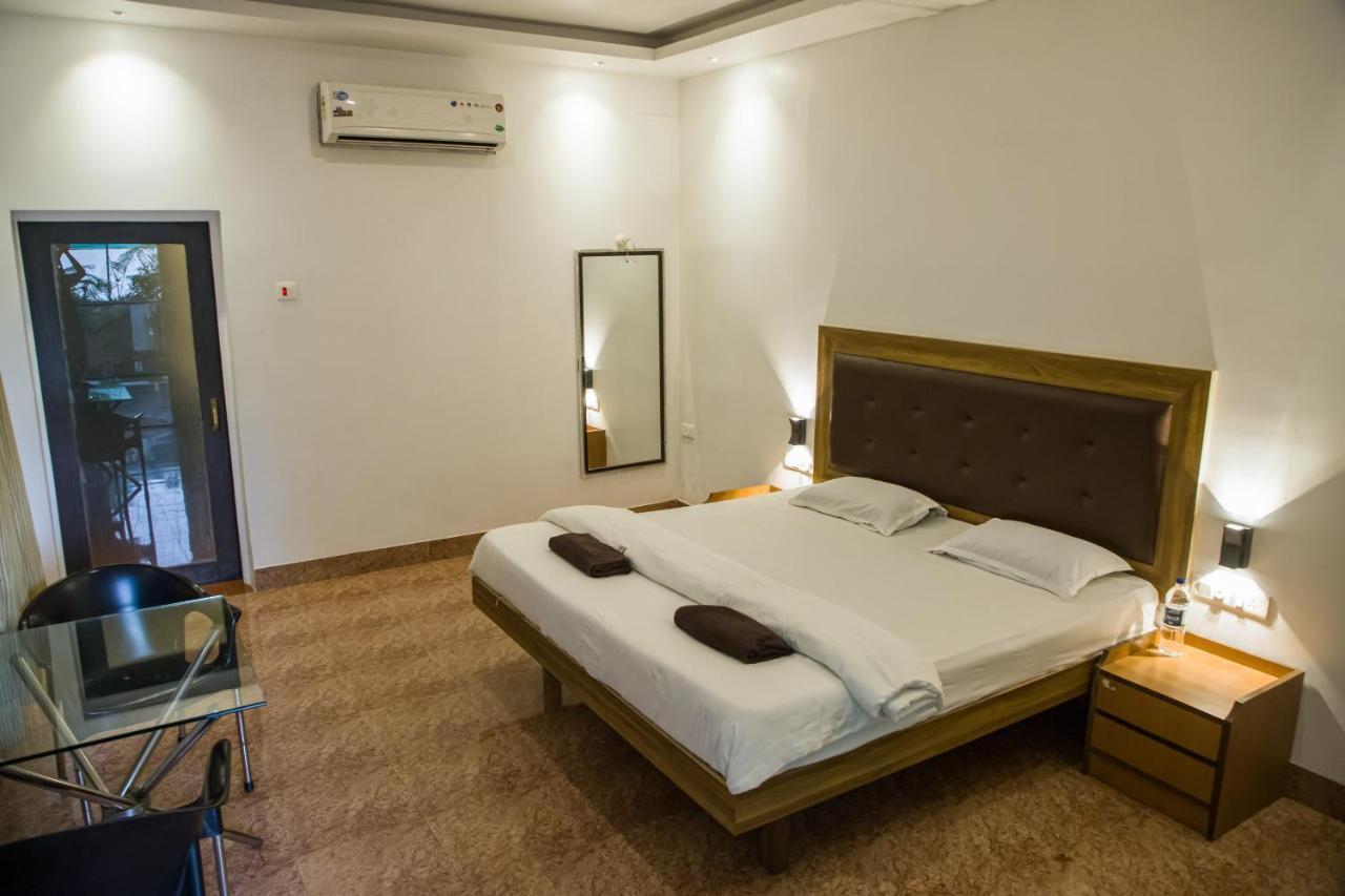 Sanidhya Resort Alībāg Exterior foto