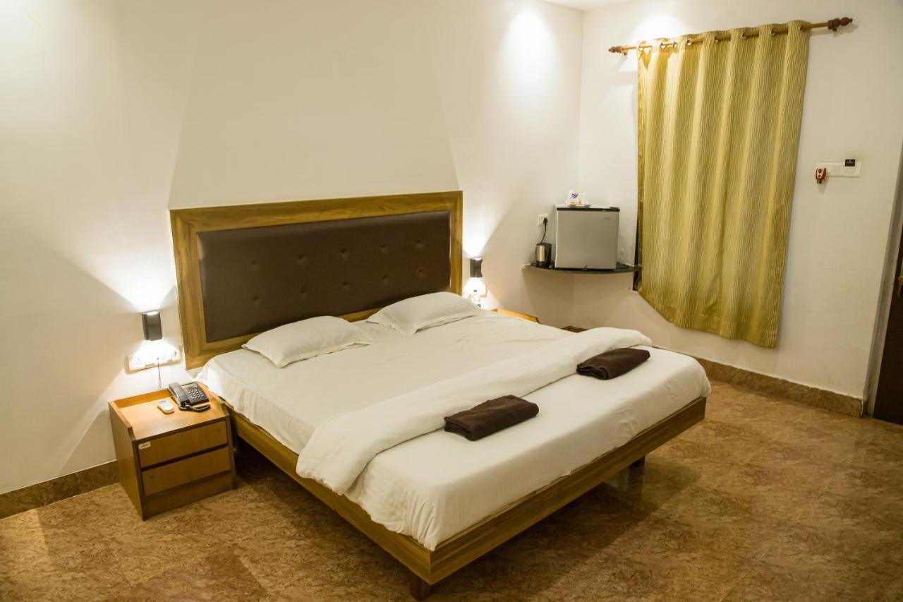 Sanidhya Resort Alībāg Exterior foto